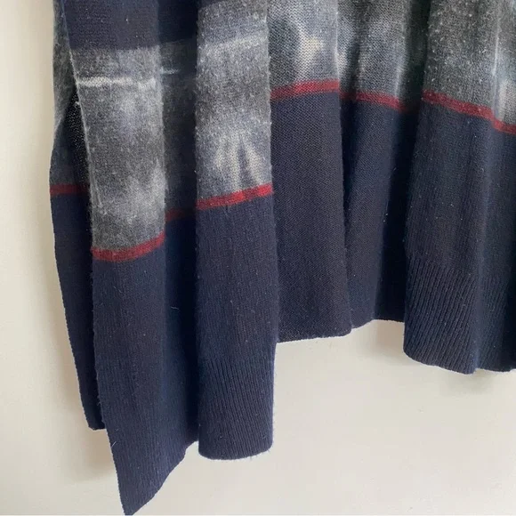 Raquel Allegra Poncho - Picture 4 of 8